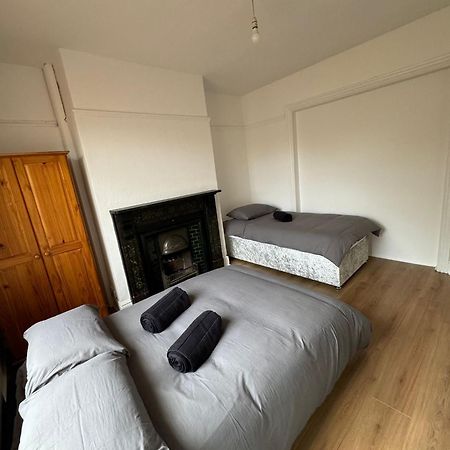 Very Nice Triple Room At 2 Iveragh Rd-5 Dublino Esterno foto