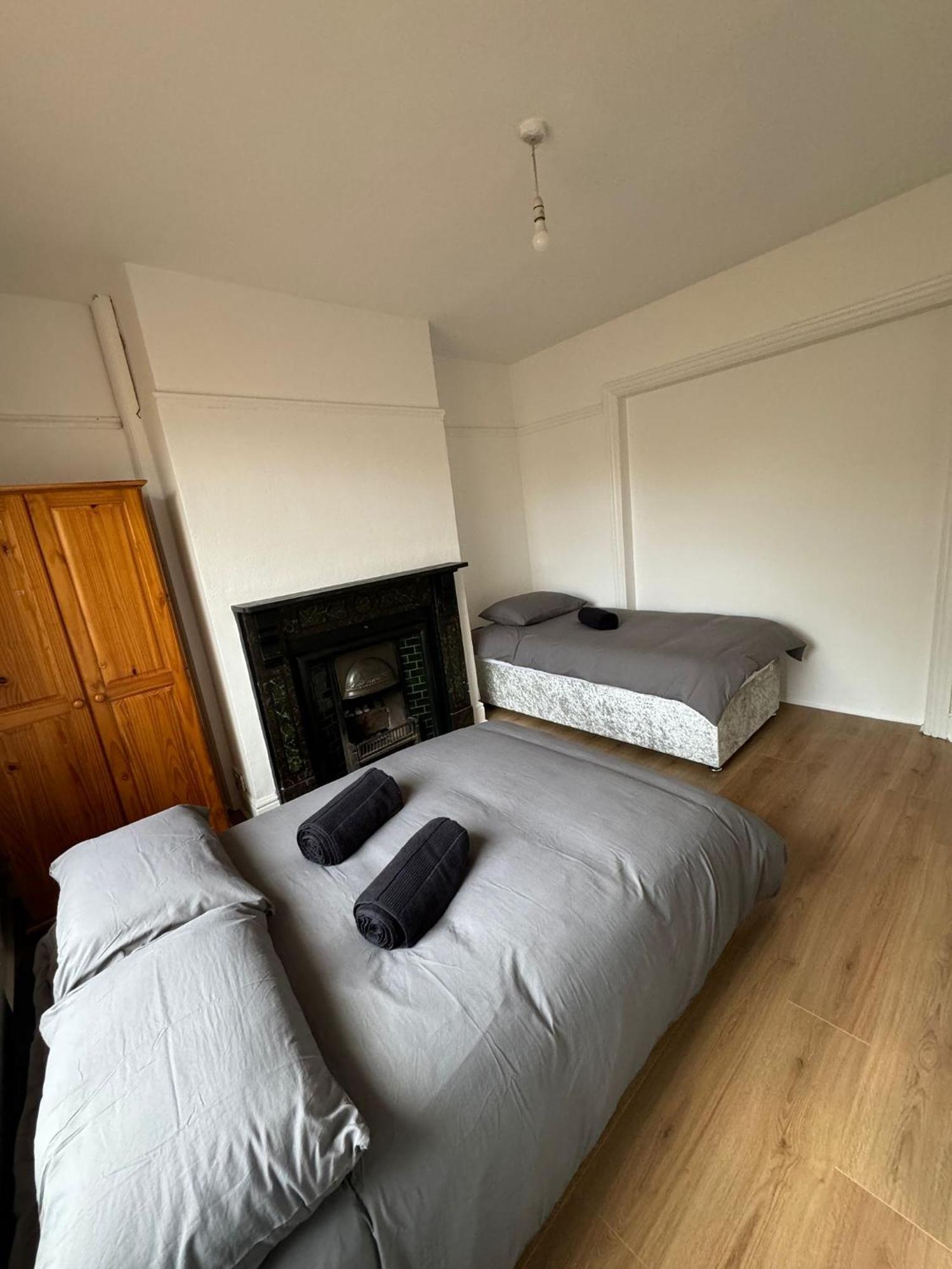 Very Nice Triple Room At 2 Iveragh Rd-5 Dublino Esterno foto